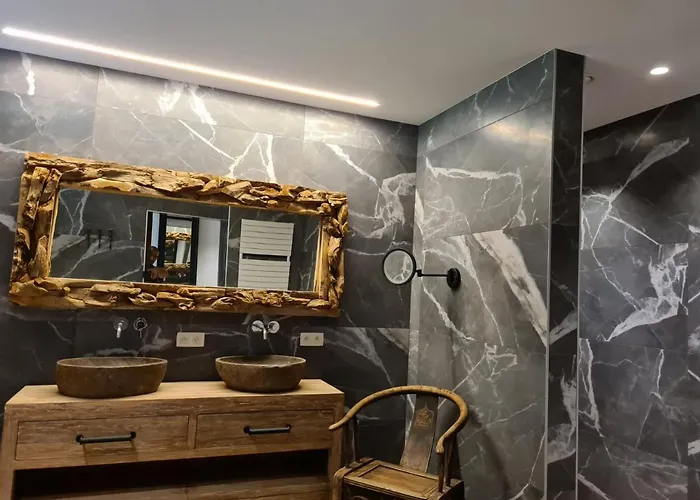 La Cravache Semesterbostad